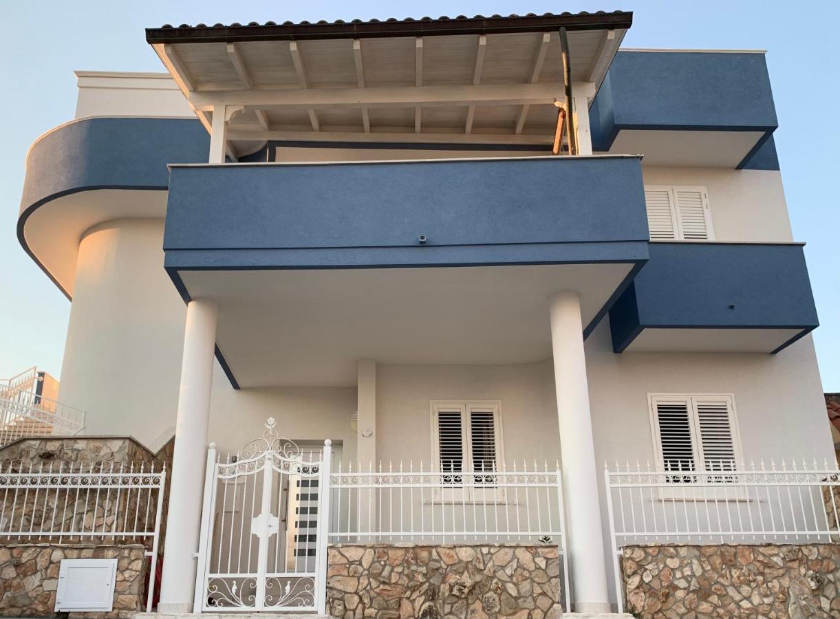 Rivamare Apartment Torre Squillace Bagian luar foto