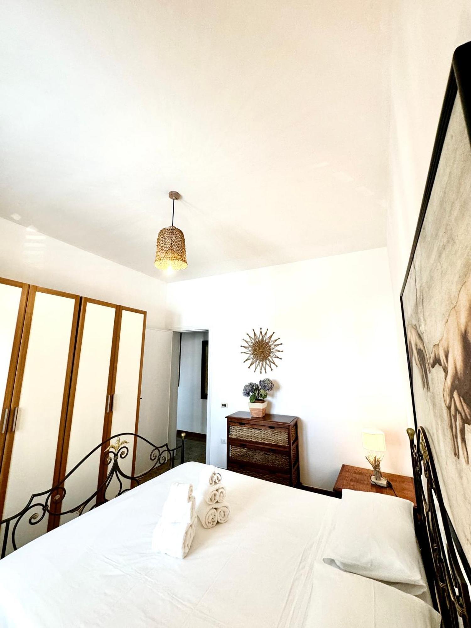 Rivamare Apartment Torre Squillace Bagian luar foto